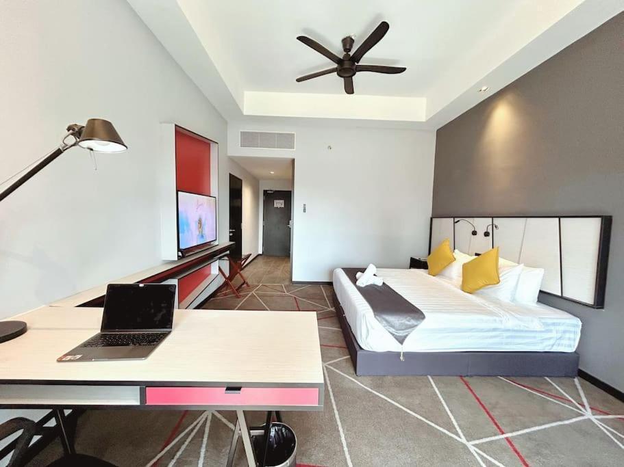M101 Klcc Kl City King Suites By Livin Kuala Lumpur Exterior photo