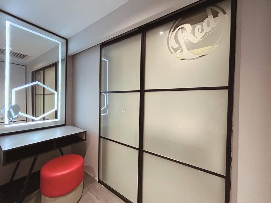 M101 Klcc Kl City King Suites By Livin Kuala Lumpur Exterior photo