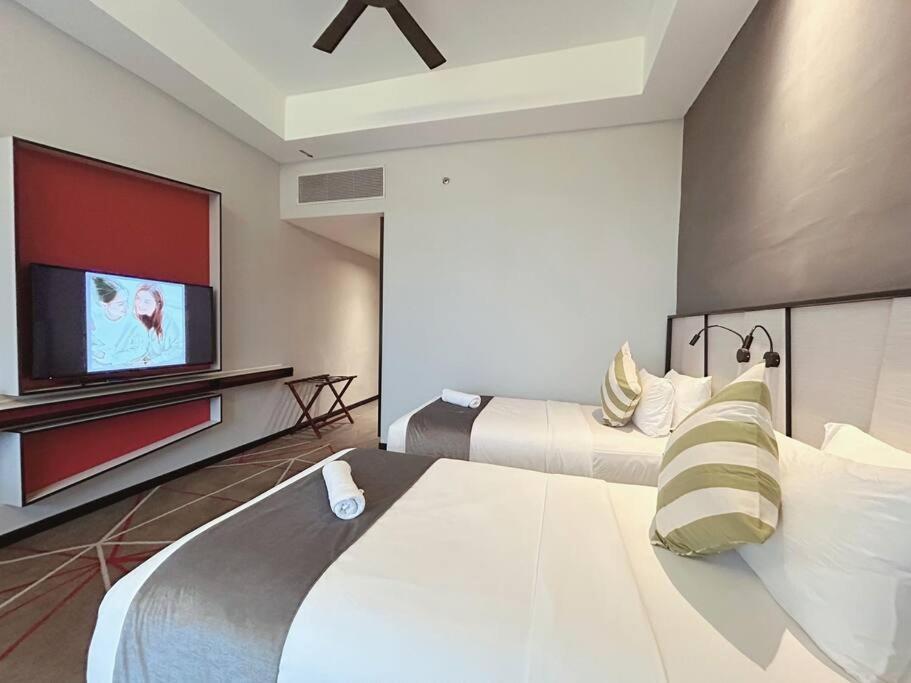 M101 Klcc Kl City King Suites By Livin Kuala Lumpur Exterior photo